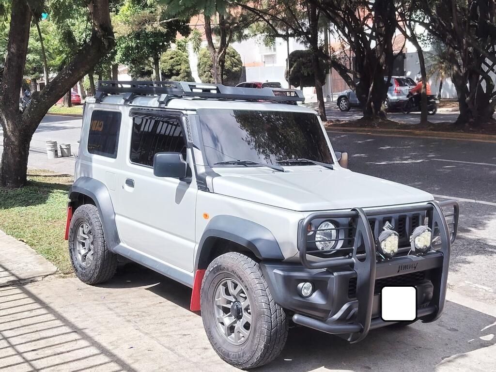 Suzuki JIMNY 2022