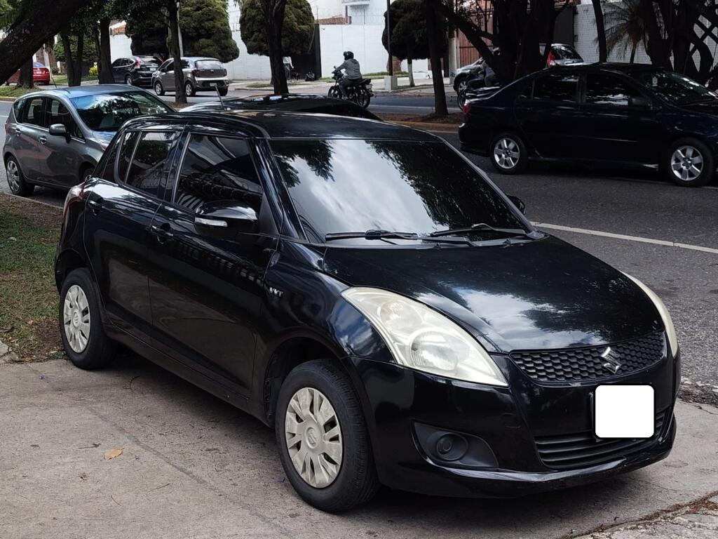 Suzuki SWIFT 2015