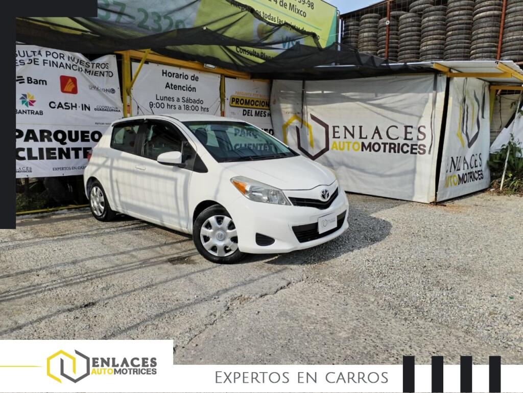 Toyota YARIS 2012