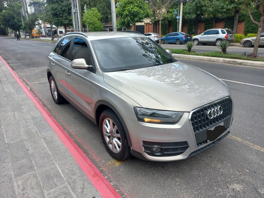 Audi Q3 2015