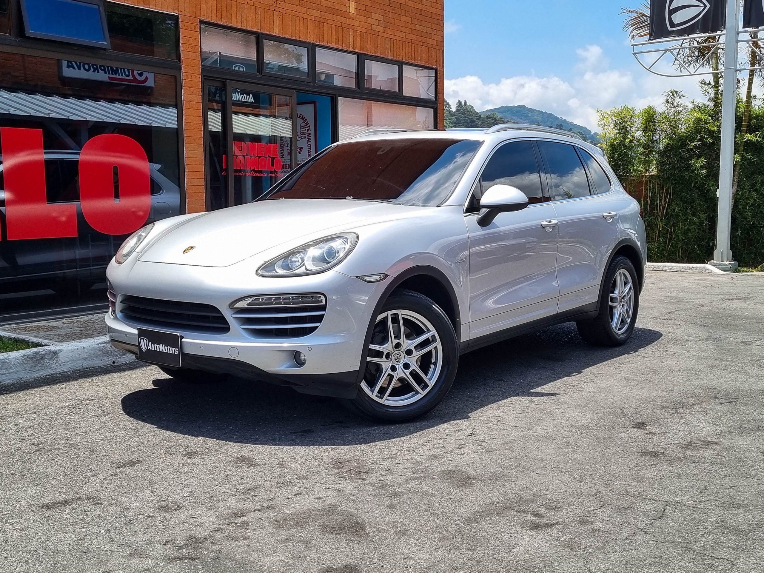 Porsche CAYENNE 2012