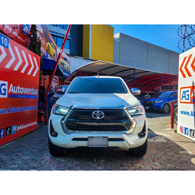 Toyota HILUX 2023