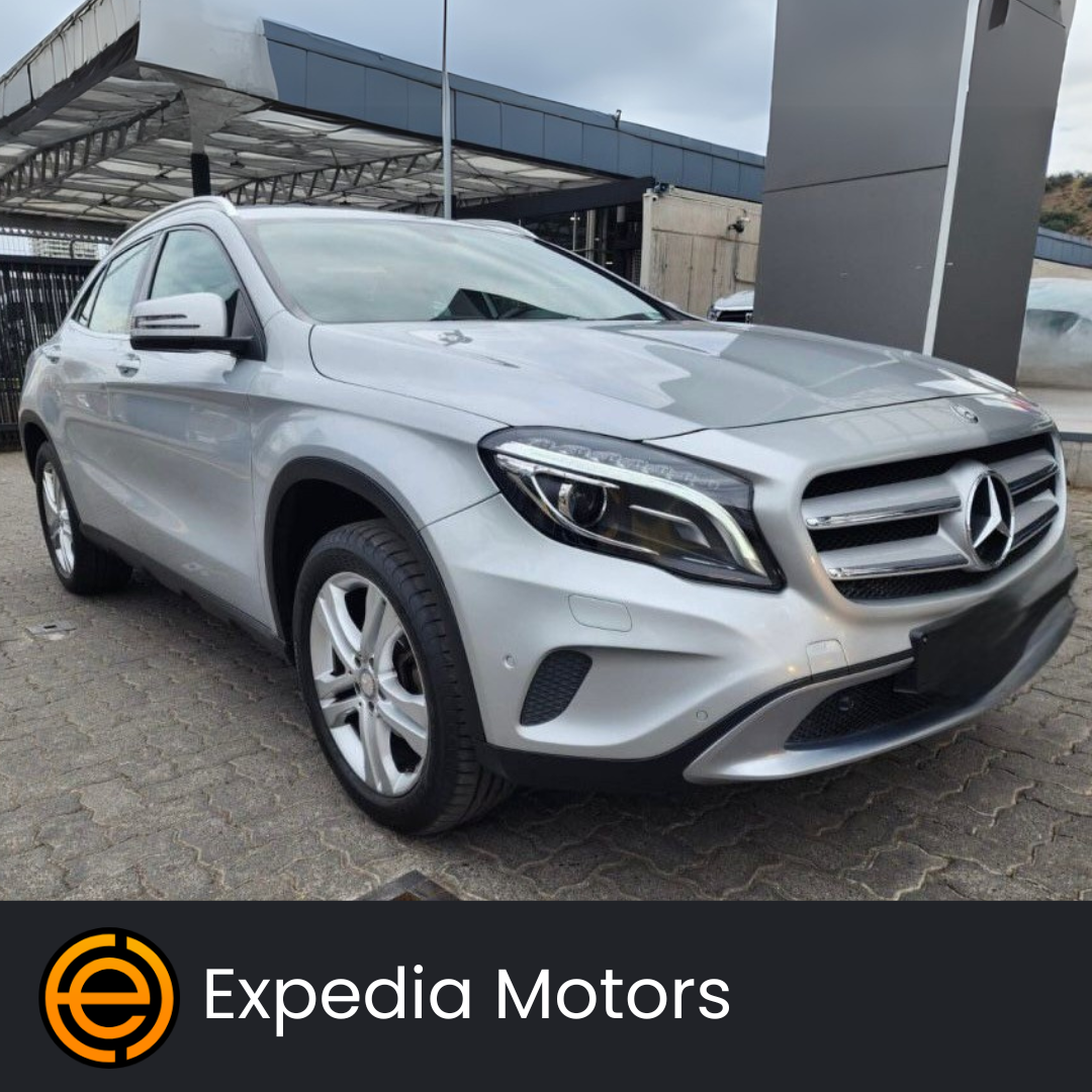 Mercedes Benz GLA 2015