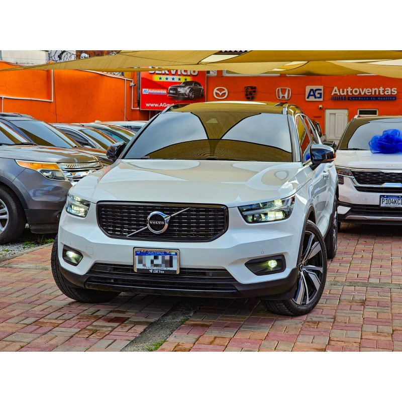 Volvo XC40 2022