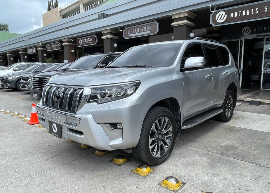 Toyota Land Cruiser Prado 2023