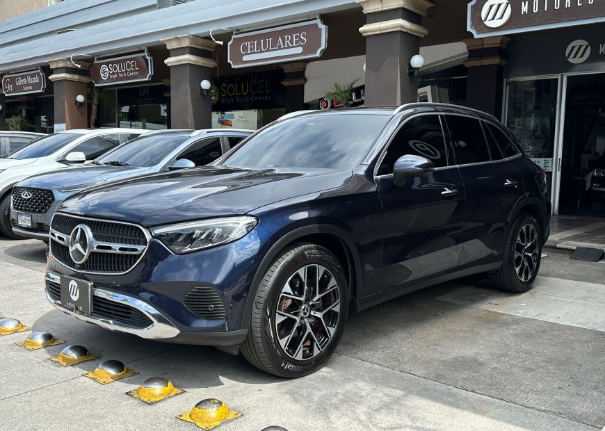 Mercedes Benz GLC 2023