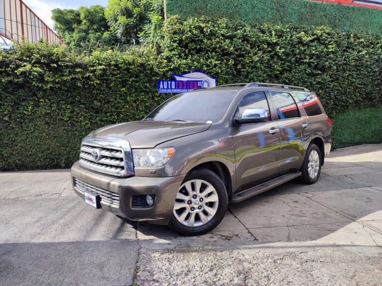 Toyota SEQUOIA 2013